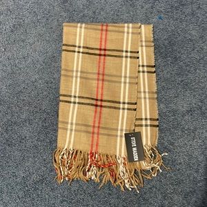 Steve Madden scarf
